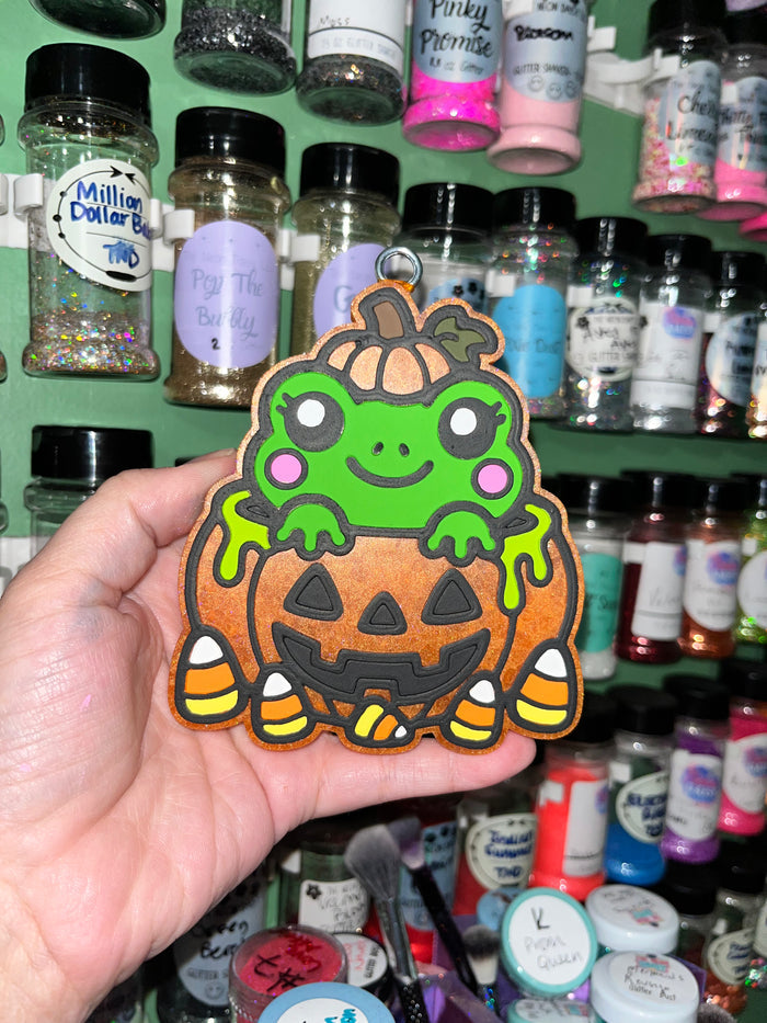 Frog in Pumpkin Freshie