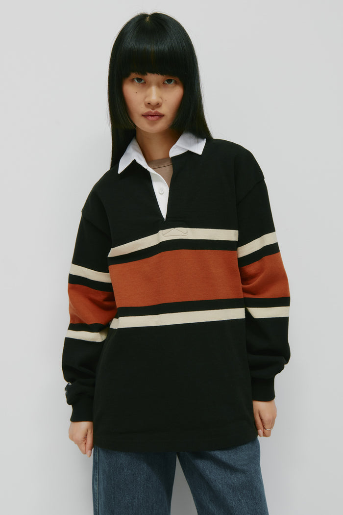 Model is 5’9” and is wearing a size S.