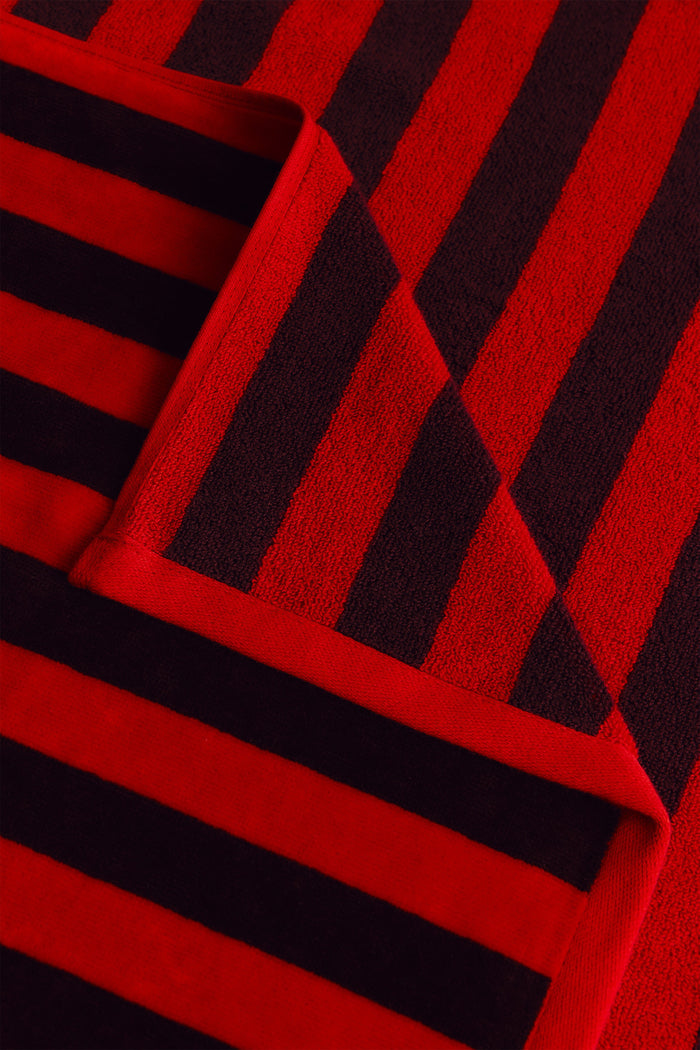 Beach Towel in Plum/Salsa