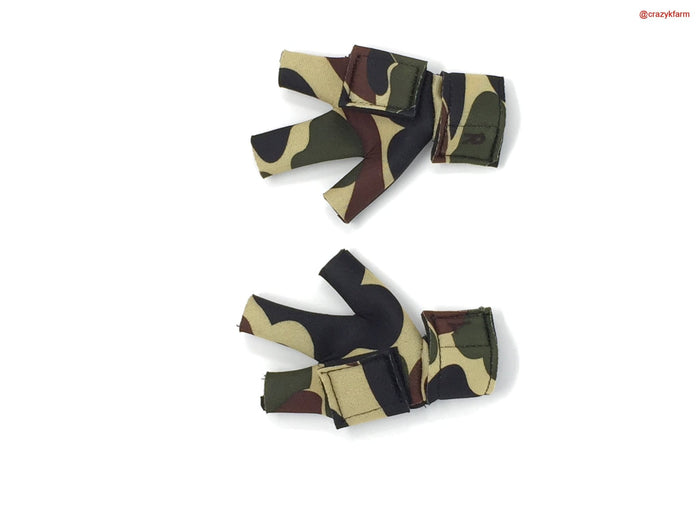 Chicken Sandal Pair (Sandals for Chickens) / Green Camouflage