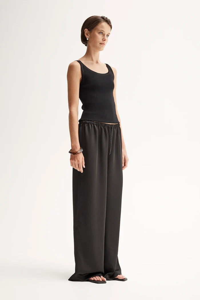 CORALIE KNIT TOP | Black - Darling & Domain