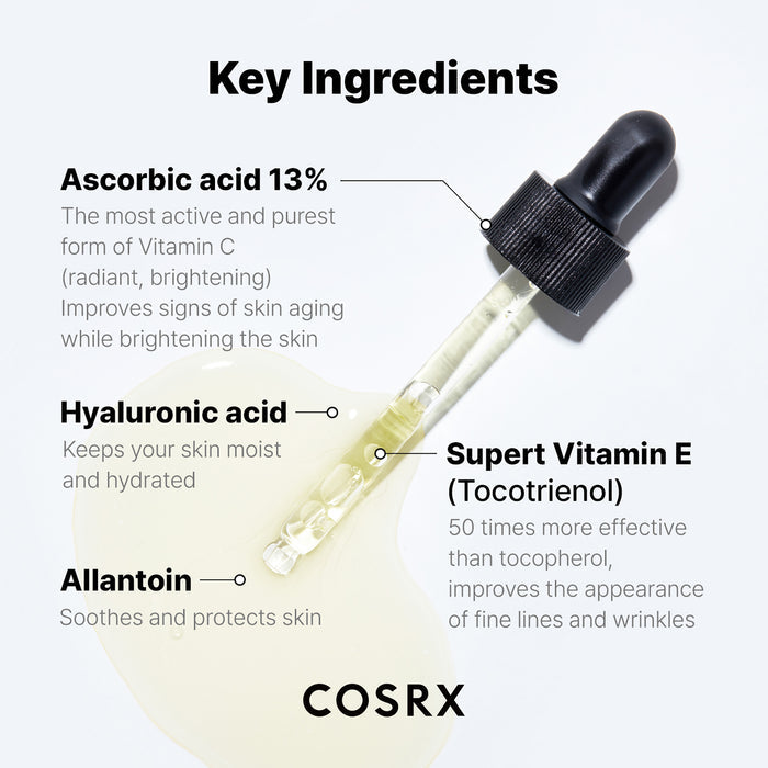 Nærbilde av COSRX Vitamin C 13 serum med gyllen væske og nøkkelingredienser som hyaluronsyre