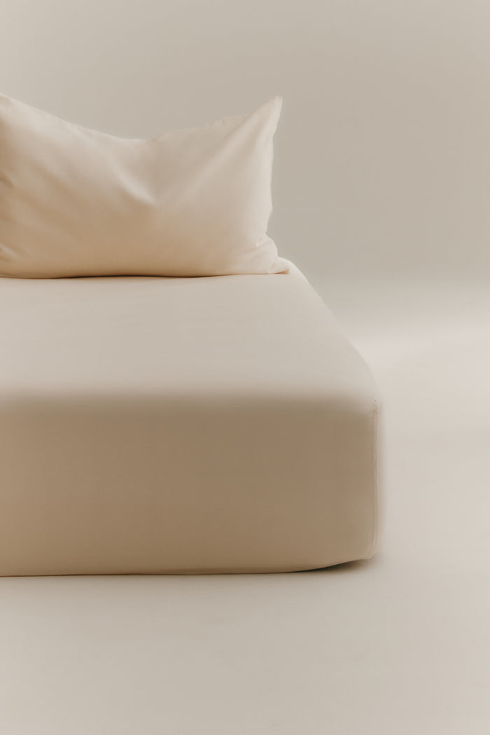 Fitted Sheet and Pillowcase Set in Natural