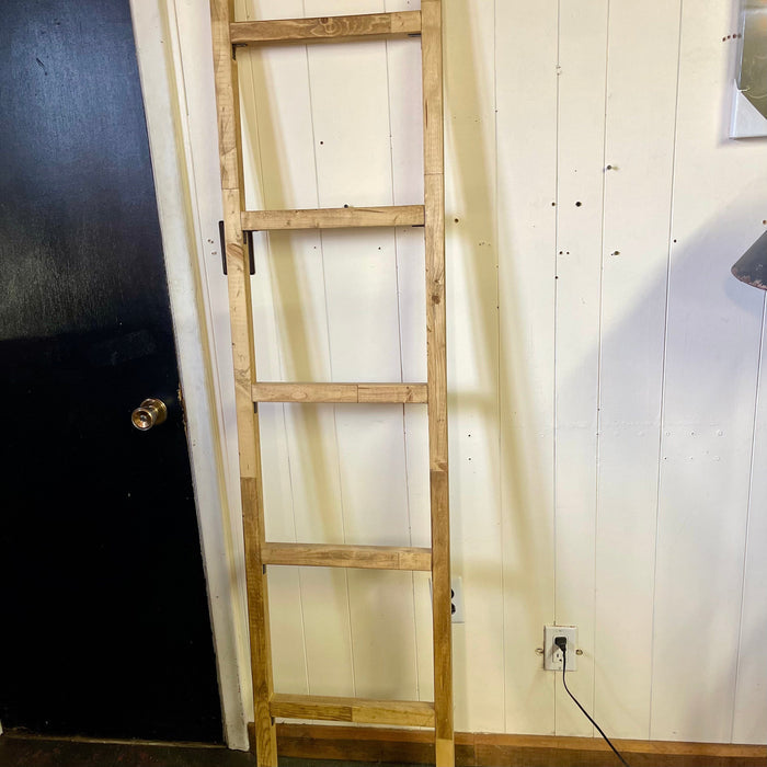 Blanket Ladder - Jessica