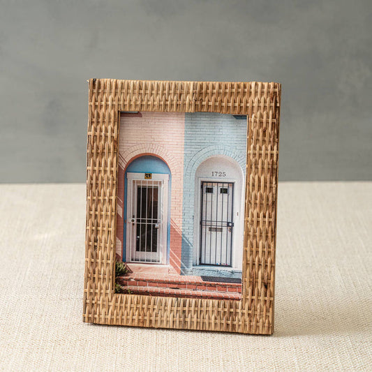 India Handicrafts Inc 5x7 Wicker Rattan Photo Frame