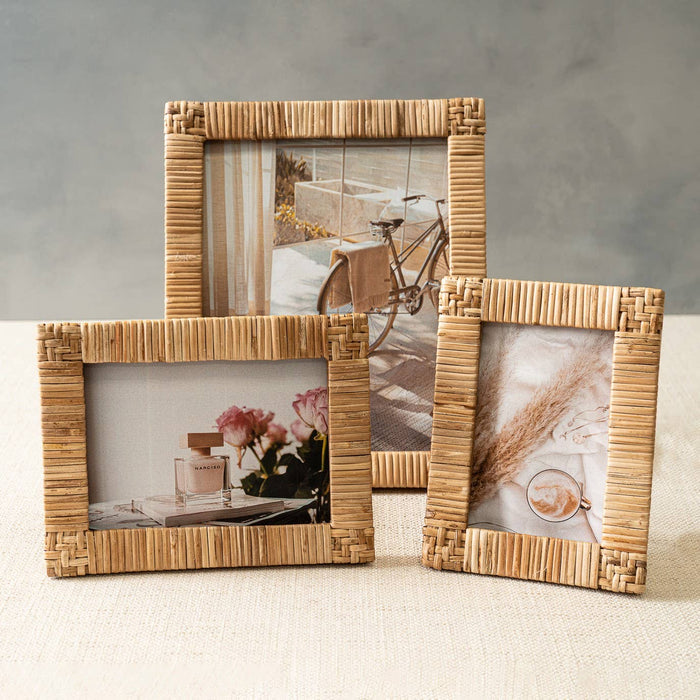 India Handicrafts Inc 5x7 Woven Rattan Picture Frame