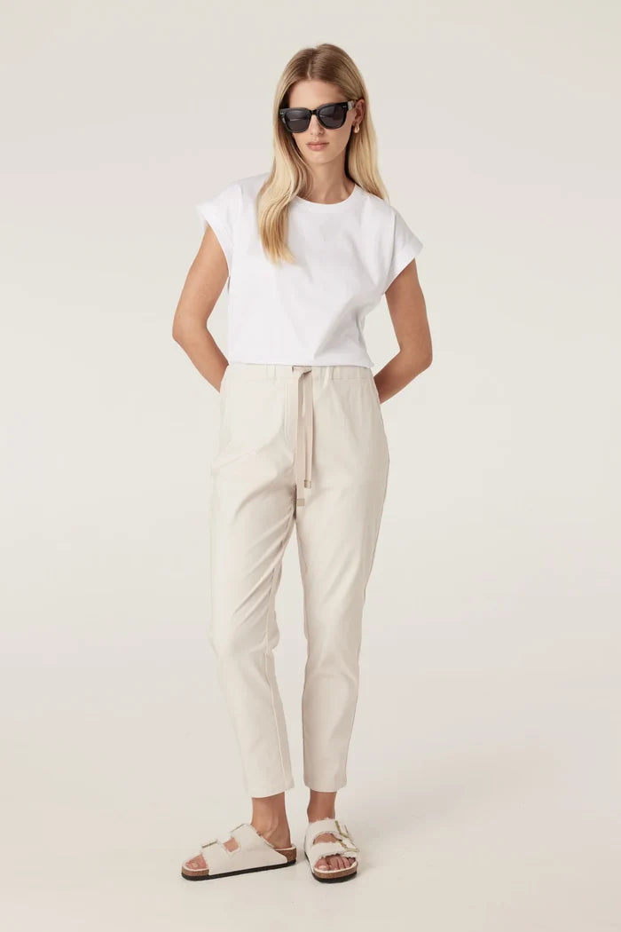 PIMA TEE | White - Darling & Domain