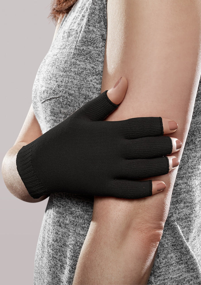 Therafirm Ease Opaque Lymphedema Gauntlet 30-40 mmHg